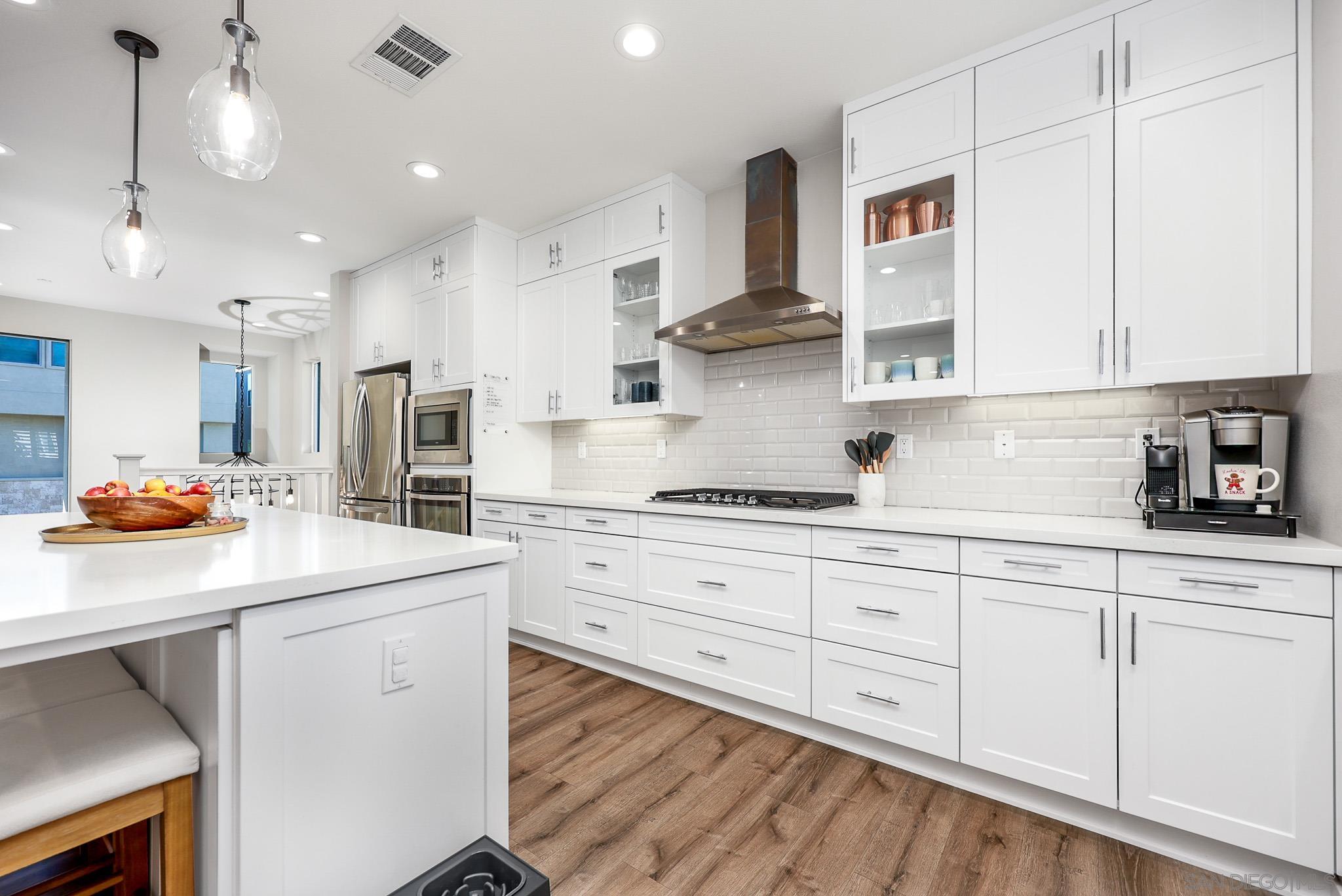 Detail Gallery Image 9 of 36 For 16205  Camden Cir, San Diego,  CA 92127 - 3 Beds | 3/1 Baths