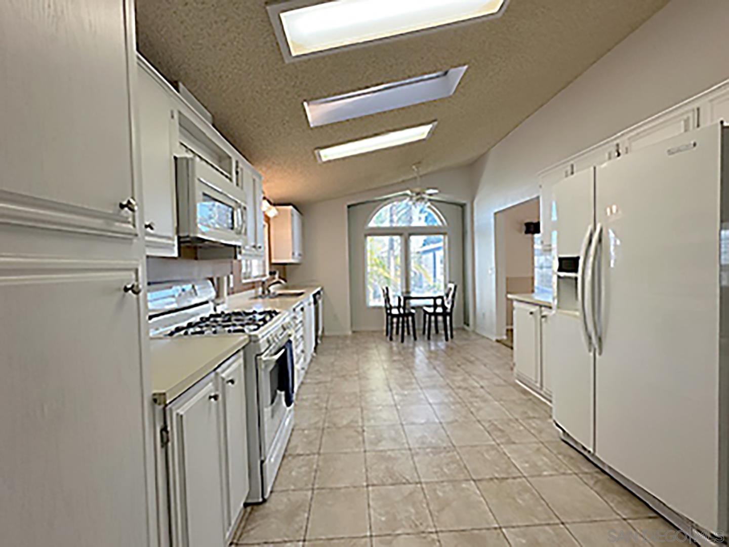 Detail Gallery Image 2 of 17 For 3462  Don Ortega Drive, Carlsbad,  CA 92010 - 3 Beds | 2 Baths