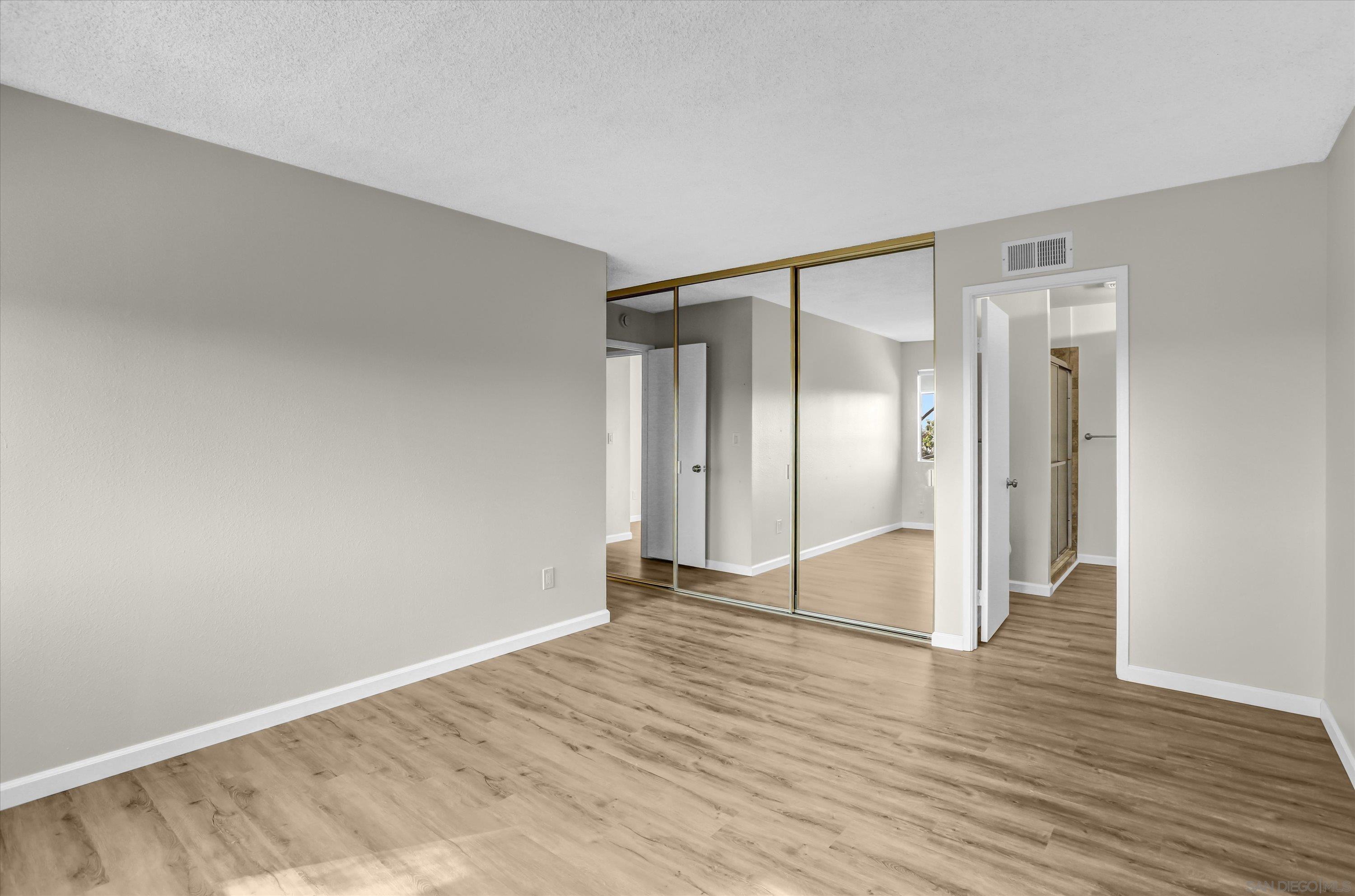 Detail Gallery Image 14 of 25 For 1079  Las Rosas Ct, Chula Vista,  CA 91910 - 4 Beds | 2/1 Baths