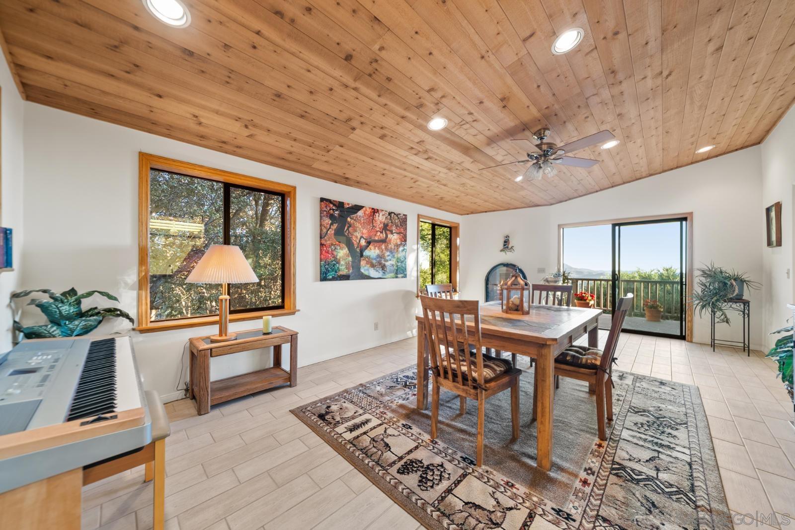 Detail Gallery Image 6 of 56 For 4641  Luneta View, Julian,  CA 92036 - 3 Beds | 2/1 Baths