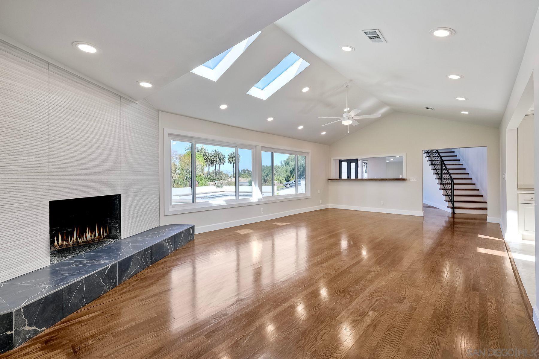 Detail Gallery Image 13 of 58 For 9945  Alto Dr, La Mesa,  CA 91941 - 5 Beds | 3/2 Baths