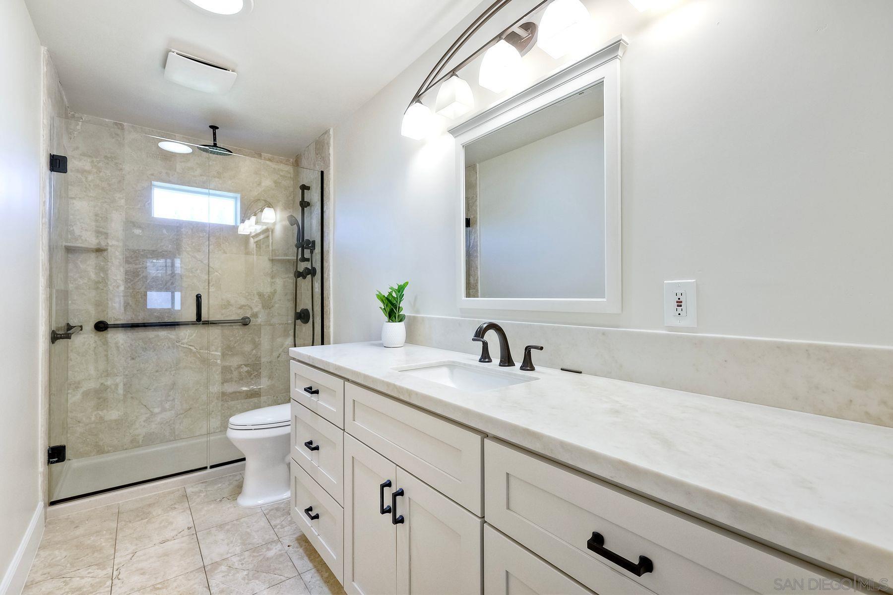 Detail Gallery Image 23 of 58 For 9945  Alto Dr, La Mesa,  CA 91941 - 5 Beds | 3/2 Baths