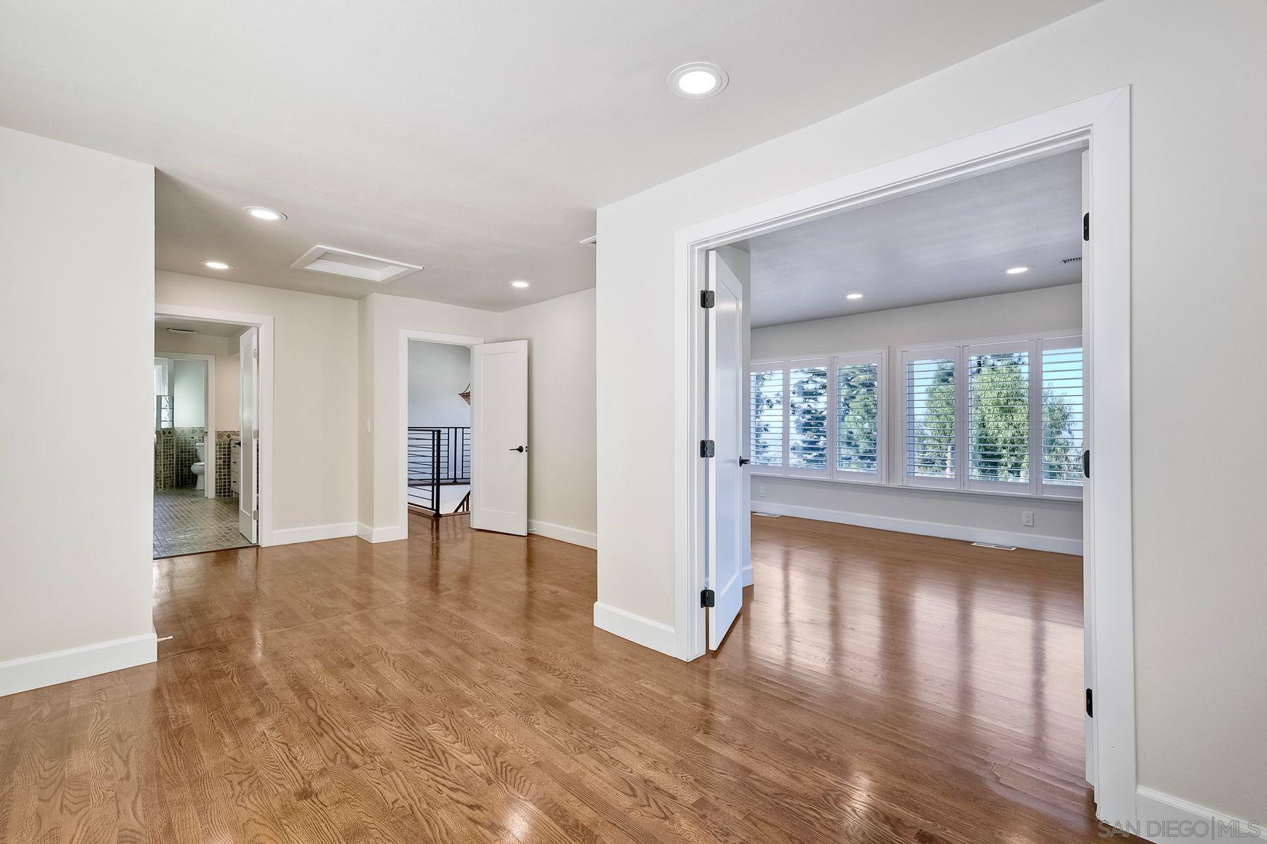 Detail Gallery Image 26 of 58 For 9945  Alto Dr, La Mesa,  CA 91941 - 5 Beds | 3/2 Baths