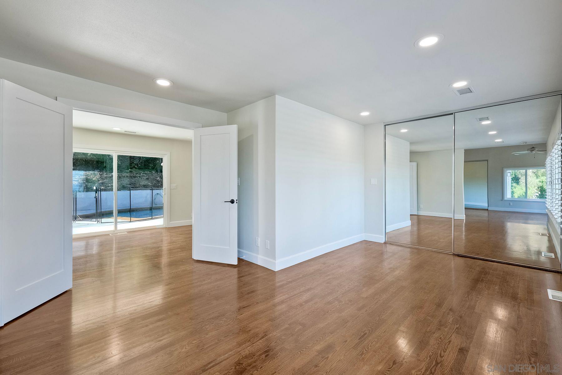 Detail Gallery Image 28 of 58 For 9945  Alto Dr, La Mesa,  CA 91941 - 5 Beds | 3/2 Baths