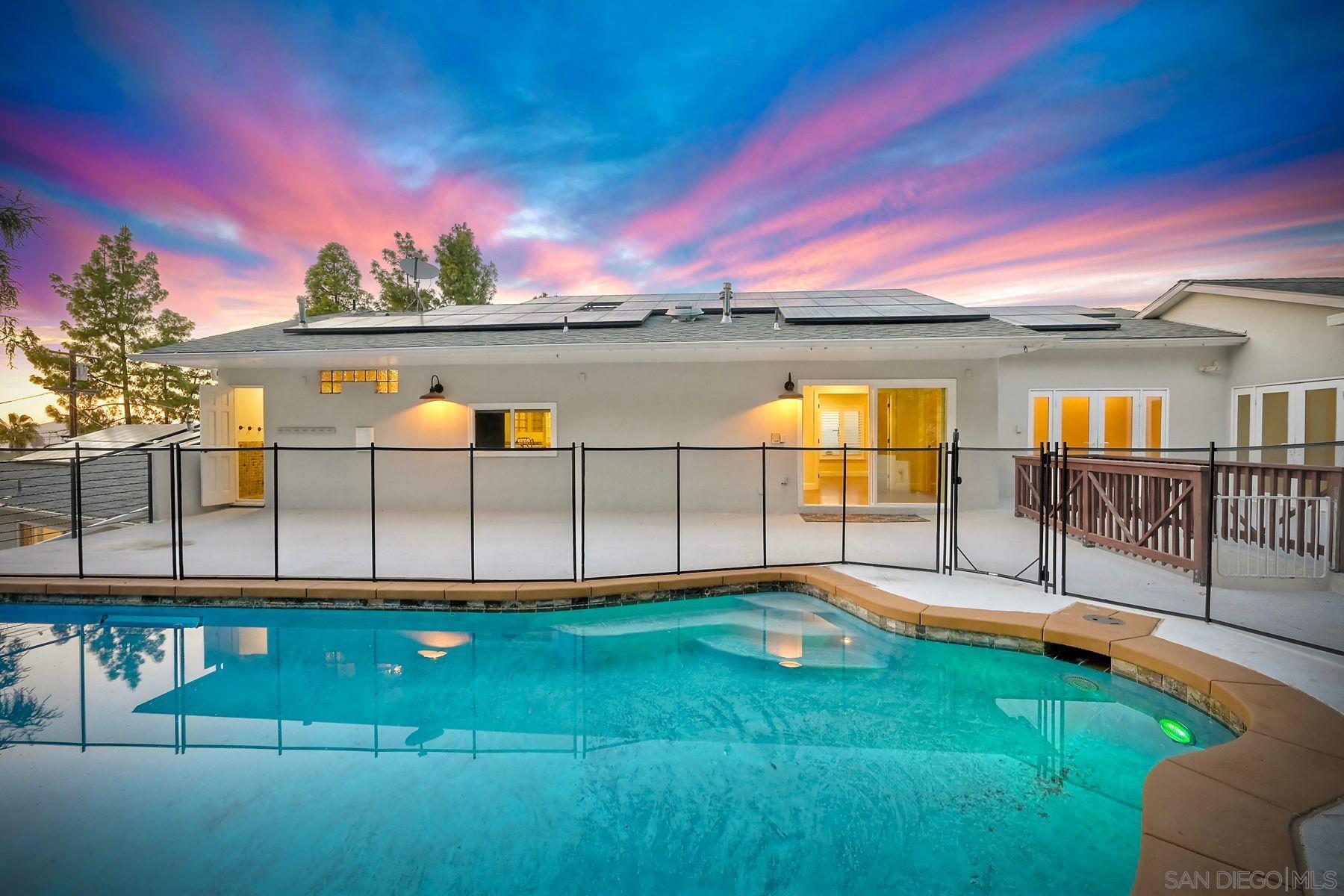 Detail Gallery Image 43 of 58 For 9945  Alto Dr, La Mesa,  CA 91941 - 5 Beds | 3/2 Baths