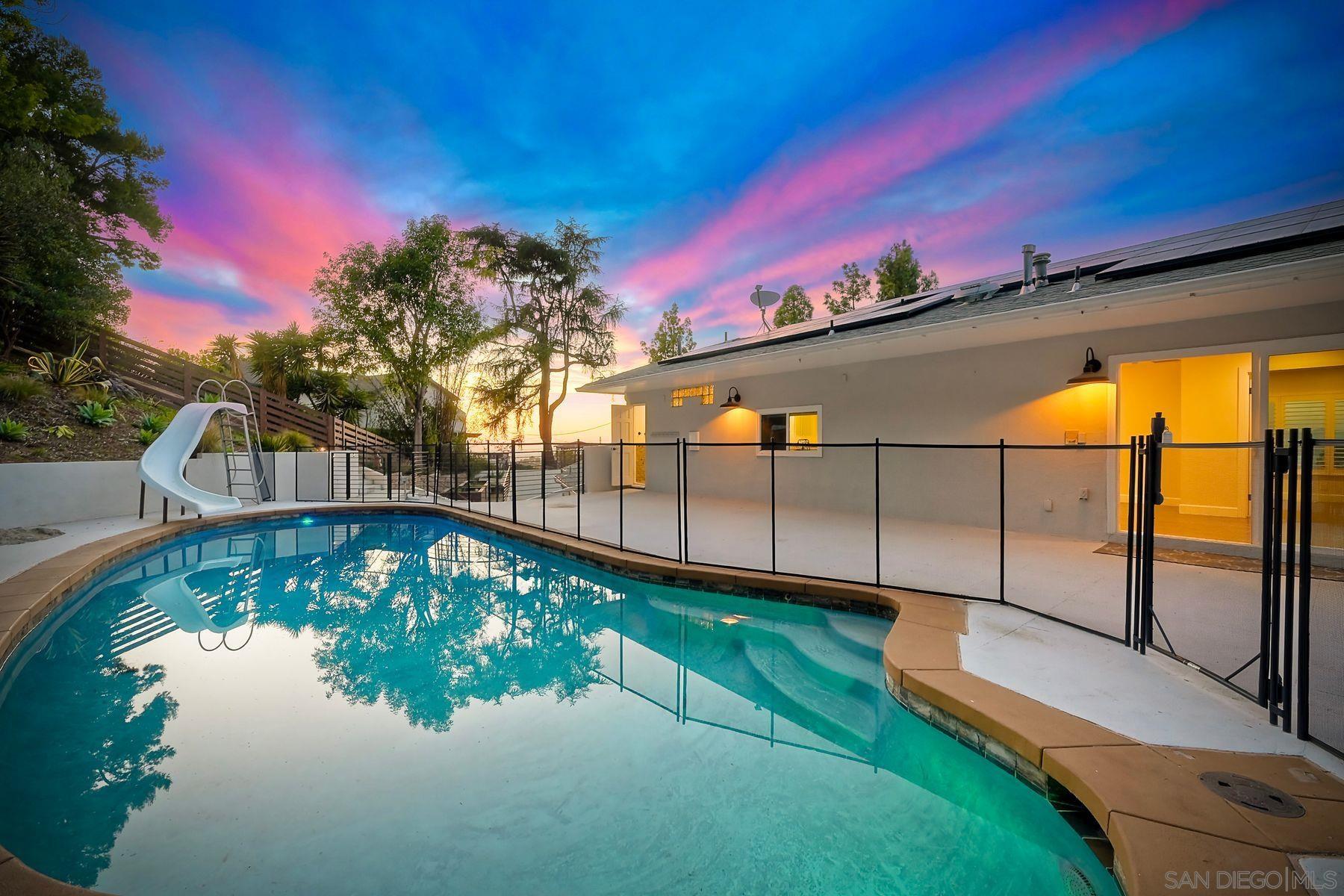 Detail Gallery Image 46 of 58 For 9945  Alto Dr, La Mesa,  CA 91941 - 5 Beds | 3/2 Baths