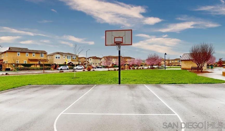 Detail Gallery Image 15 of 15 For 5517  Kennedy Place, Rohnert Park,  CA 94928 - 4 Beds | 2/1 Baths