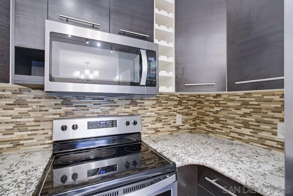 Detail Gallery Image 14 of 39 For 4060  Rosenda Ct  #226,  San Diego,  CA 92122 - 2 Beds | 1 Baths