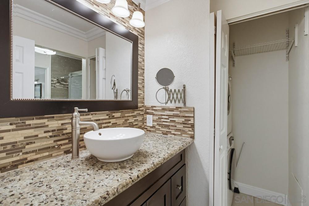 Detail Gallery Image 17 of 39 For 4060  Rosenda Ct  #226,  San Diego,  CA 92122 - 2 Beds | 1 Baths