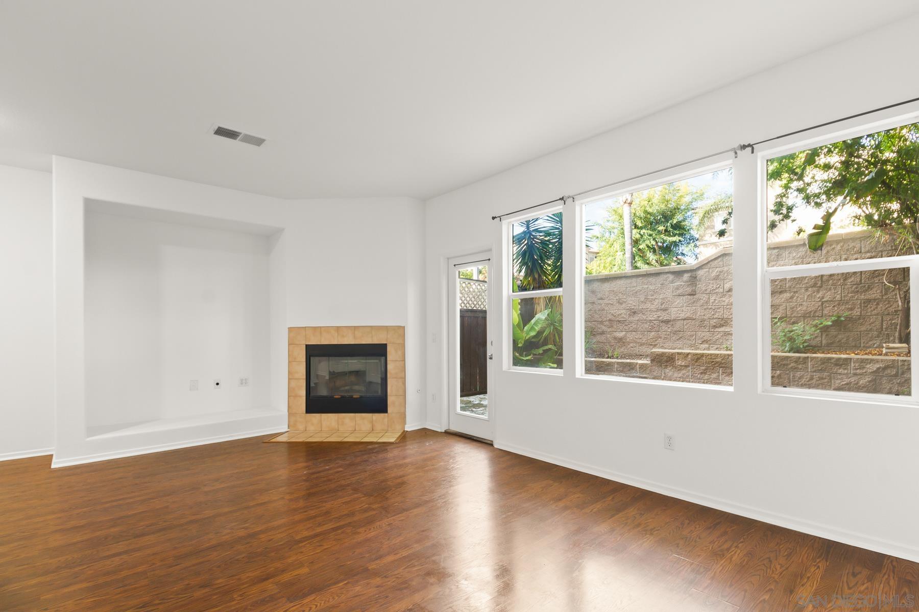 Detail Gallery Image 17 of 44 For 755  Caminito Moraga  3, Chula Vista,  CA 91913 - 3 Beds | 2/1 Baths