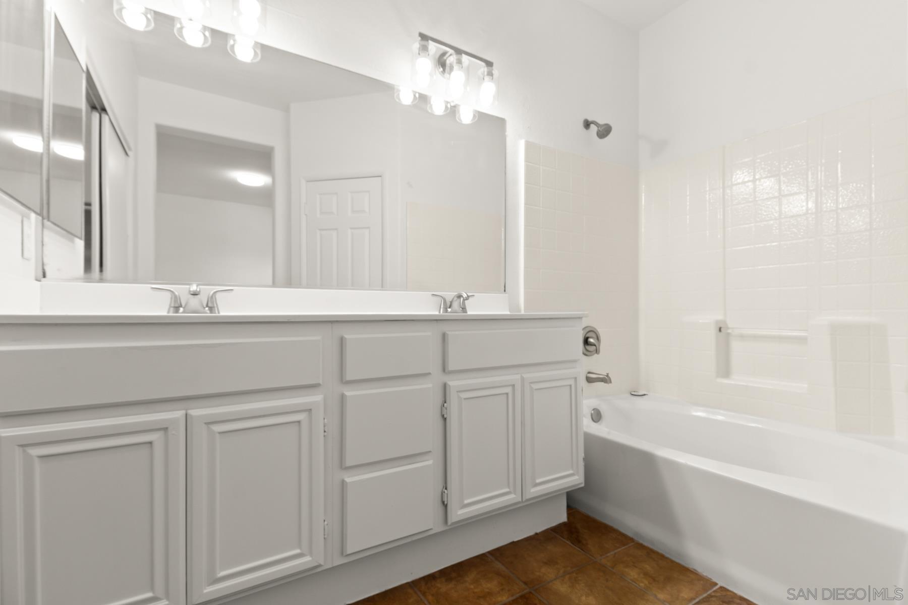 Detail Gallery Image 22 of 44 For 755  Caminito Moraga  3, Chula Vista,  CA 91913 - 3 Beds | 2/1 Baths