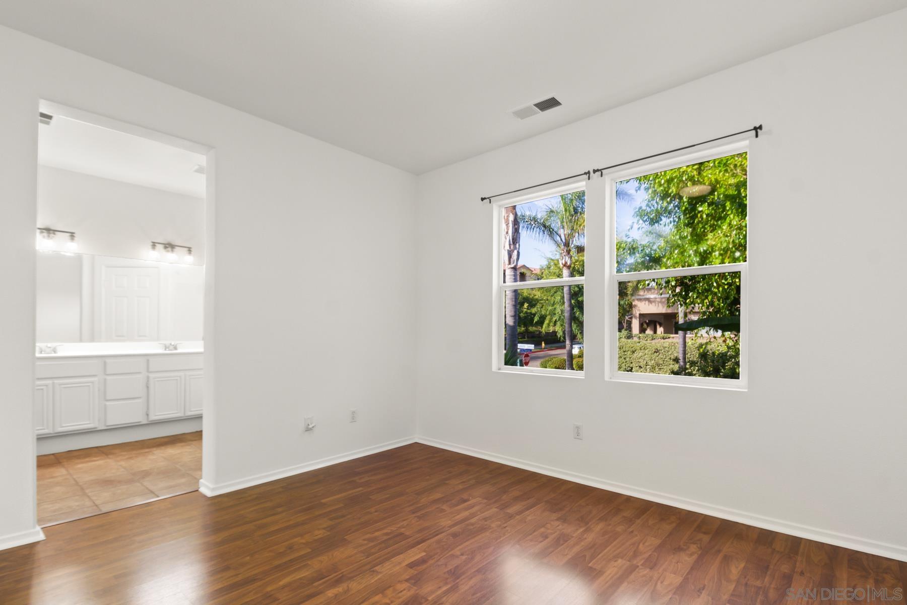 Detail Gallery Image 27 of 44 For 755  Caminito Moraga  3, Chula Vista,  CA 91913 - 3 Beds | 2/1 Baths