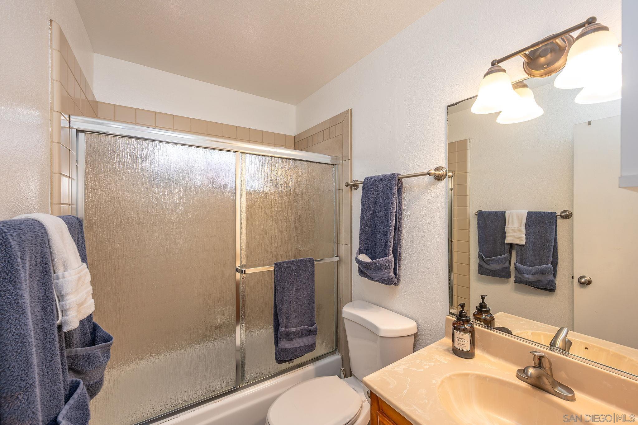 Detail Gallery Image 10 of 44 For 830-832  Pismo Ct, San Diego,  CA 92109 - – Beds | – Baths