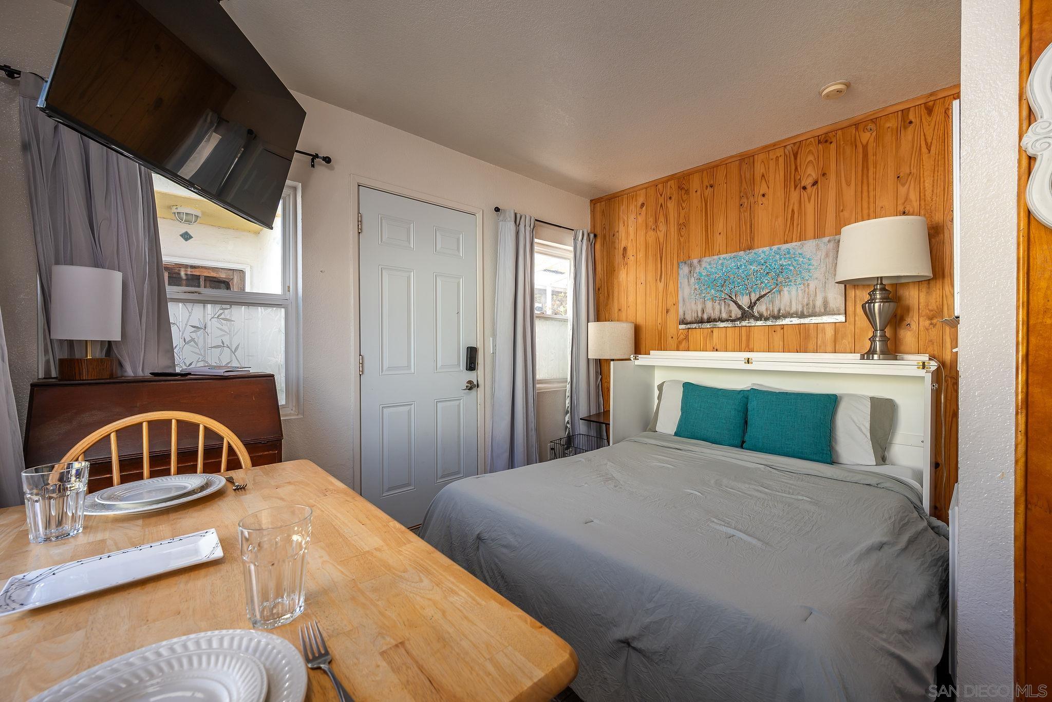 Detail Gallery Image 25 of 44 For 830-832  Pismo Ct, San Diego,  CA 92109 - – Beds | – Baths