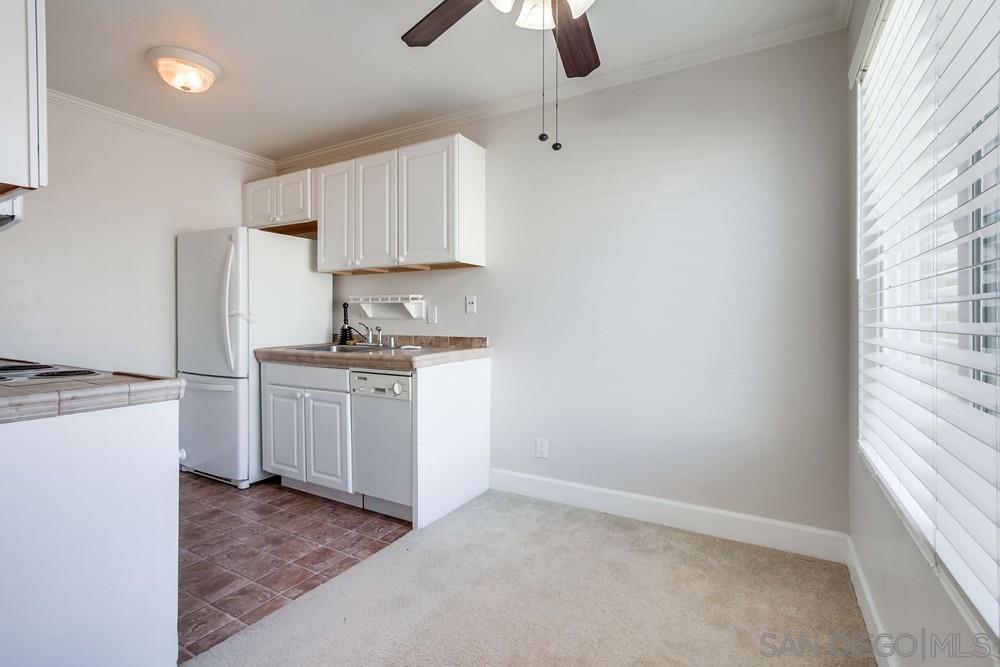 Detail Gallery Image 11 of 35 For 8628  via Mallorca  #D,  La Jolla,  CA 92037 - 1 Beds | 1 Baths