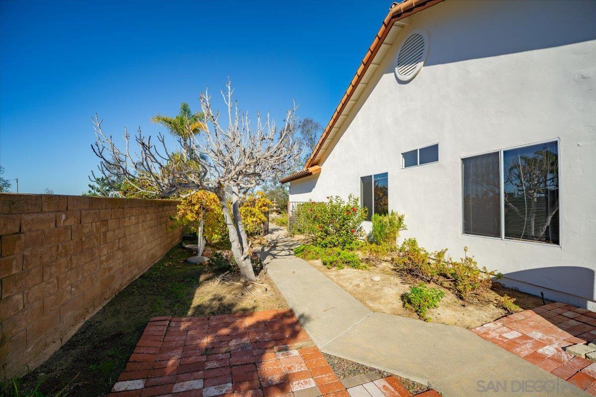 Detail Gallery Image 41 of 51 For 1561  Greenridge Drive, Vista,  CA 92081 - 4 Beds | 3 Baths