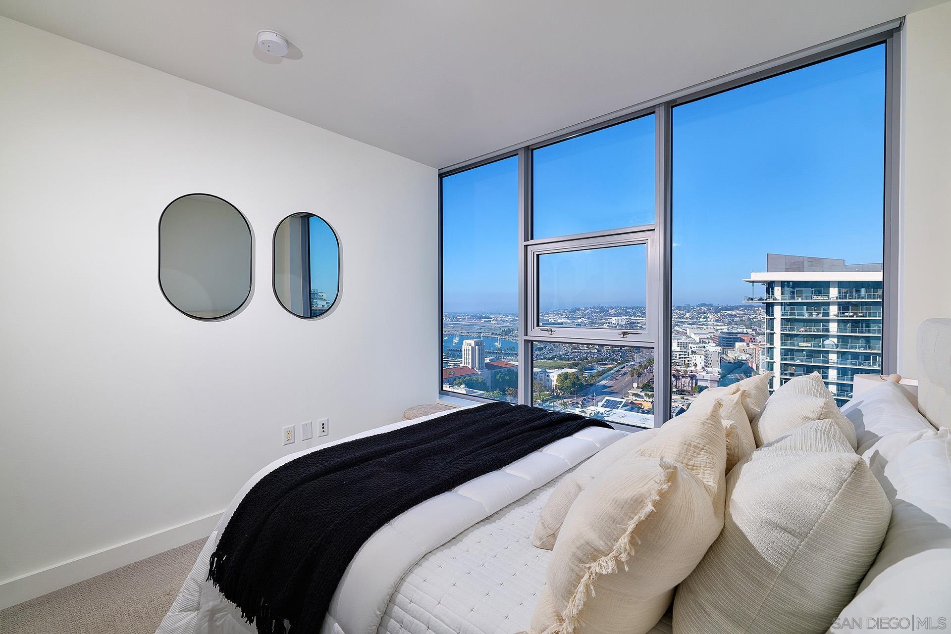 Detail Gallery Image 12 of 55 For 1388  Kettner Blvd  #2302,  San Diego,  CA 92101 - 3 Beds | 2 Baths