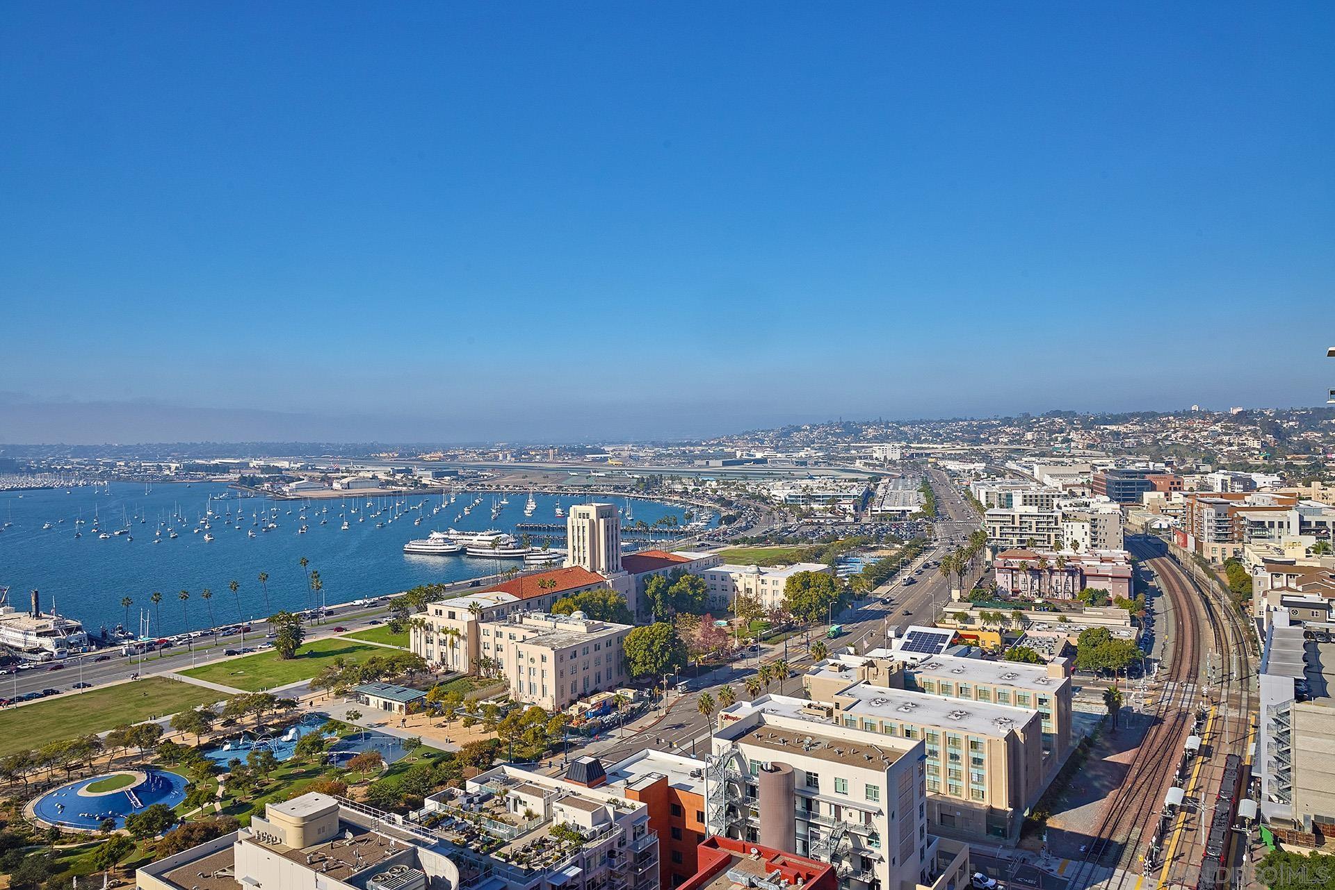 Detail Gallery Image 21 of 55 For 1388  Kettner Blvd  #2302,  San Diego,  CA 92101 - 3 Beds | 2 Baths