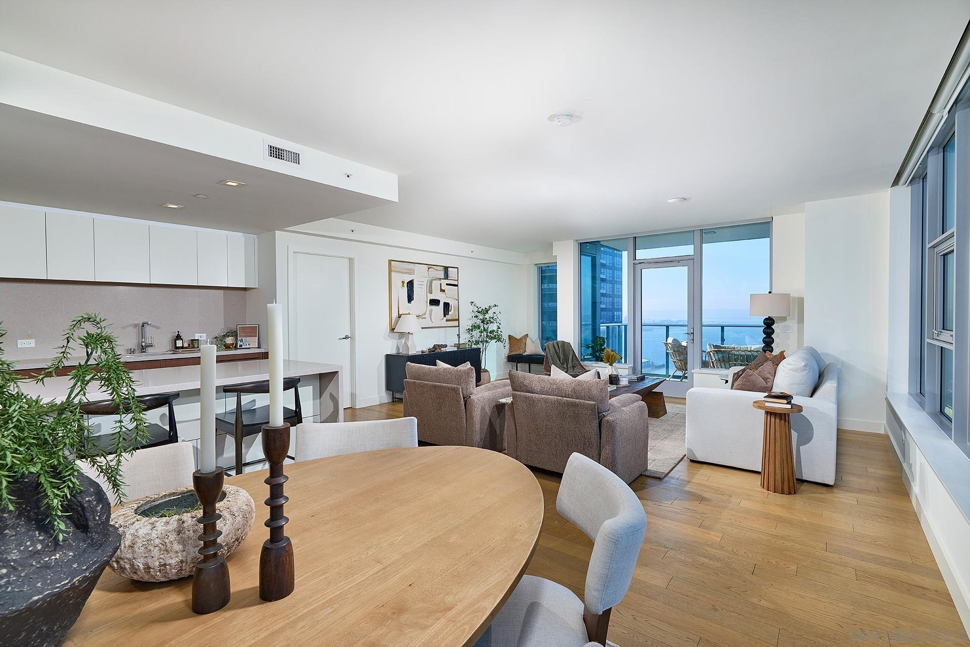 Detail Gallery Image 5 of 55 For 1388  Kettner Blvd  #2302,  San Diego,  CA 92101 - 3 Beds | 2 Baths