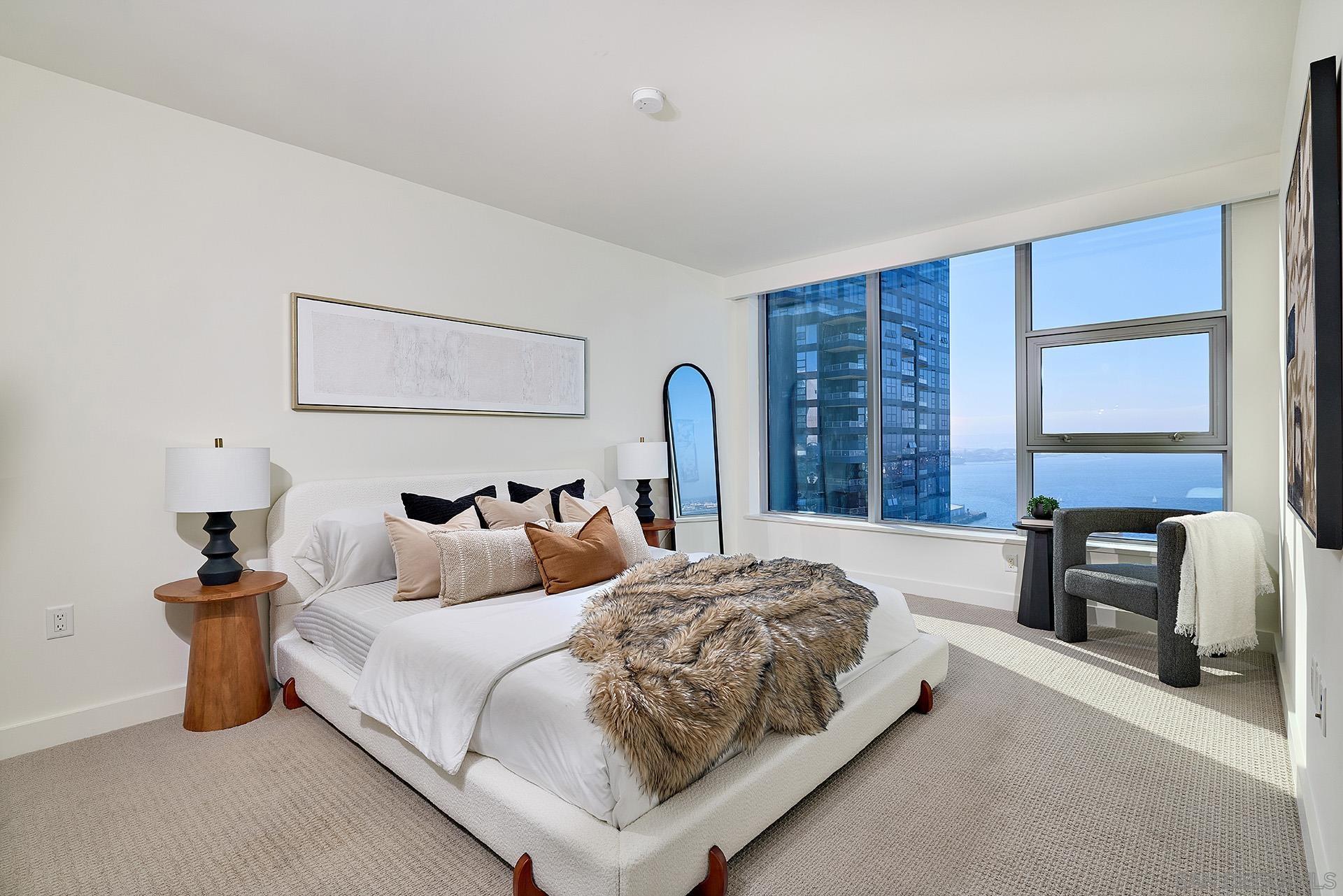 Detail Gallery Image 10 of 55 For 1388  Kettner Blvd  #2302,  San Diego,  CA 92101 - 3 Beds | 2 Baths