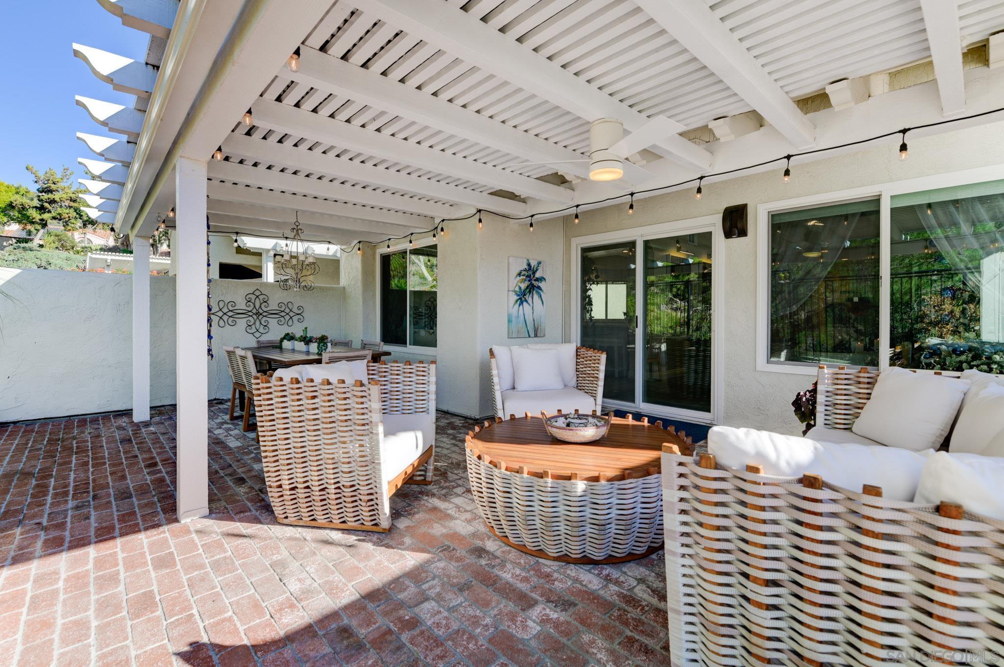 Detail Gallery Image 17 of 27 For 2227  Medina Gln, Escondido,  CA 92026 - 2 Beds | 2 Baths