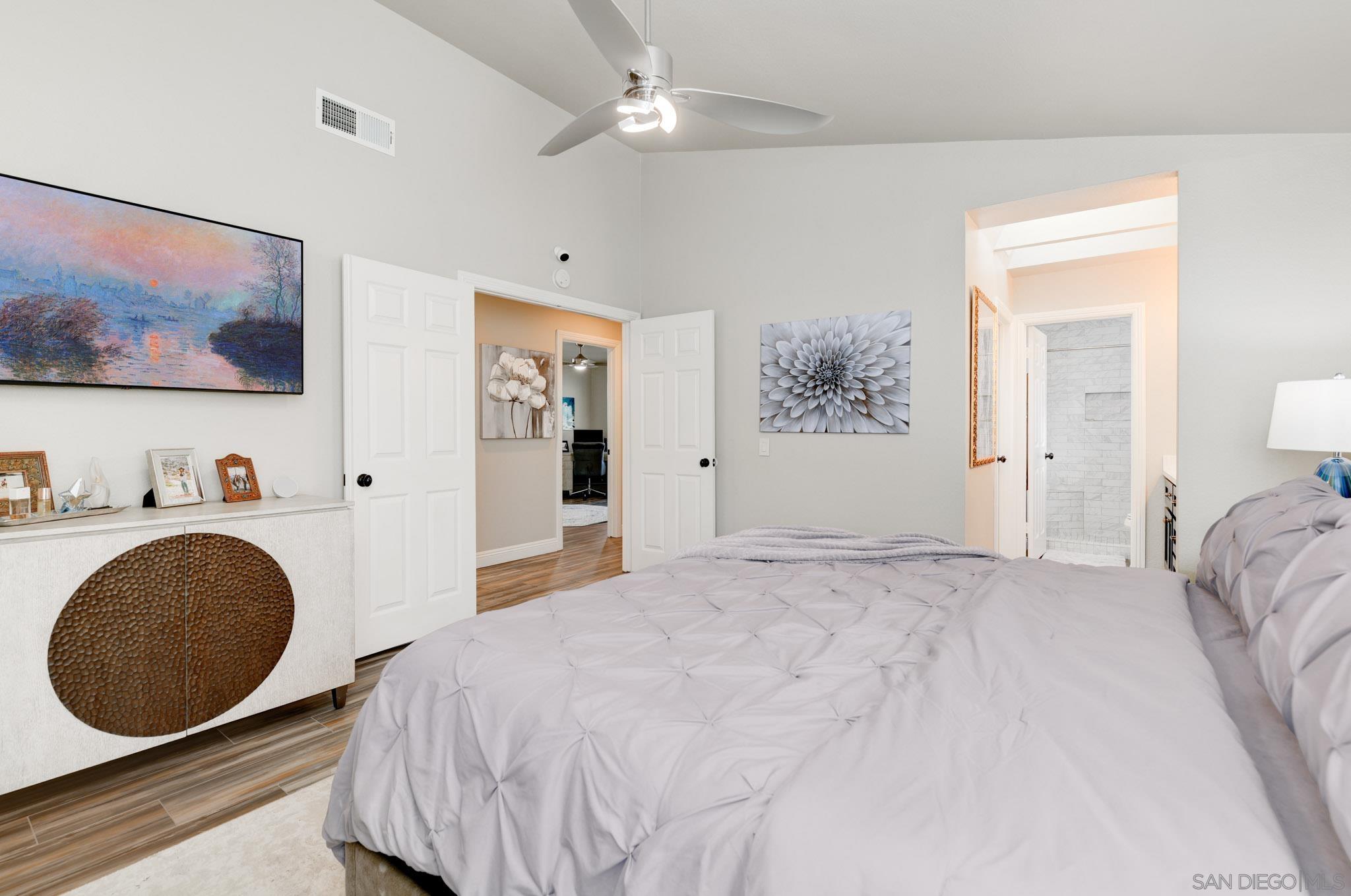 Detail Gallery Image 10 of 27 For 2227  Medina Gln, Escondido,  CA 92026 - 2 Beds | 2 Baths