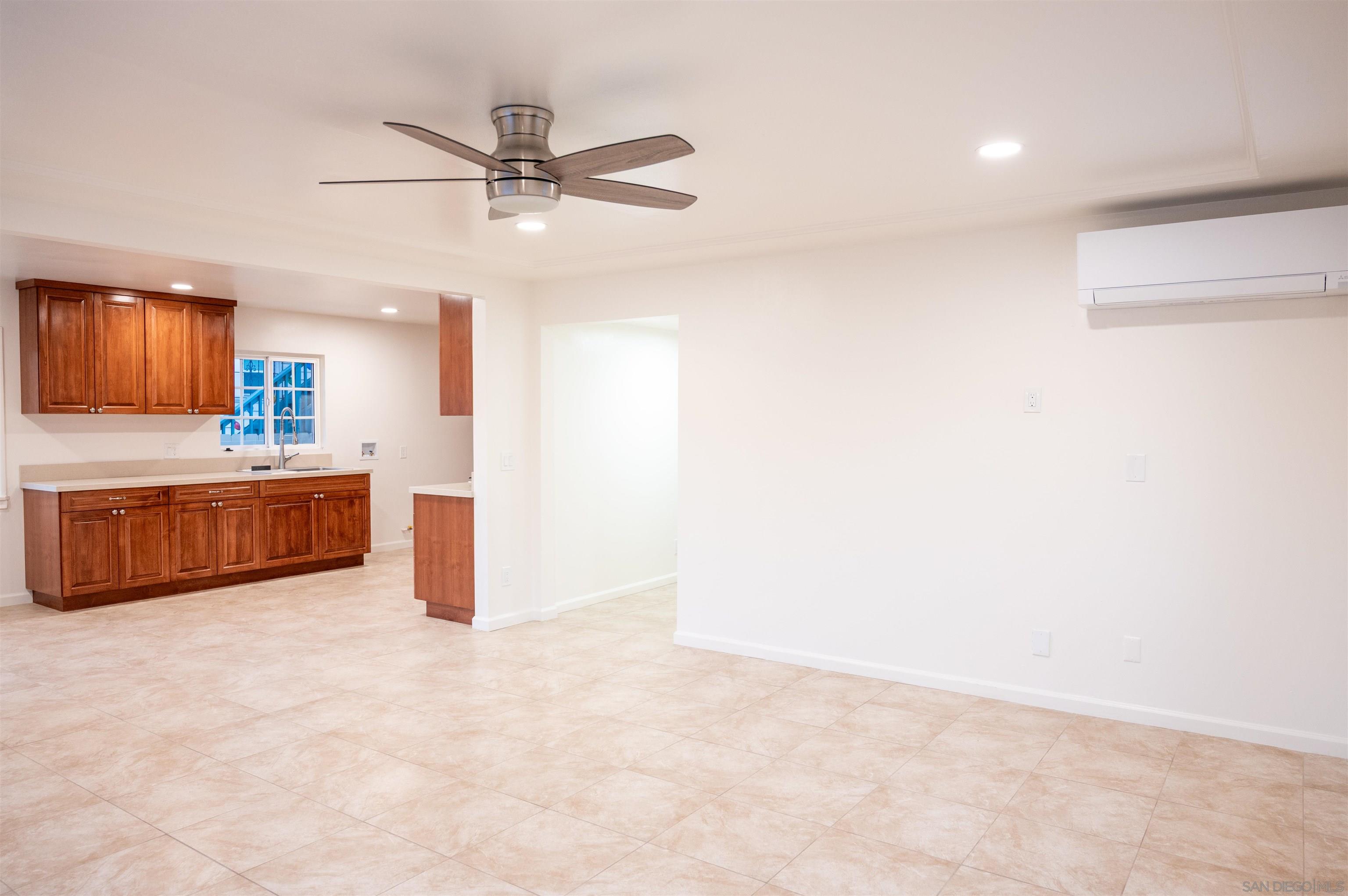 Detail Gallery Image 7 of 20 For 1309 E 1st Street, National City,  CA 91950 - 3 Beds | 1 Baths