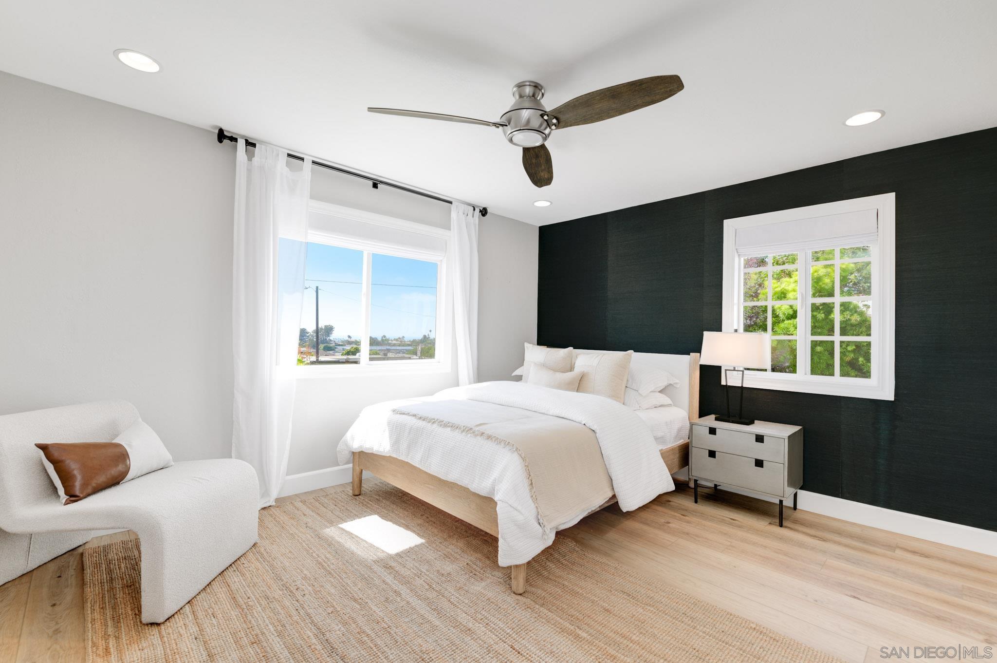 Detail Gallery Image 7 of 29 For 1129  Bonita Dr, Encinitas,  CA 92024 - 3 Beds | 3 Baths