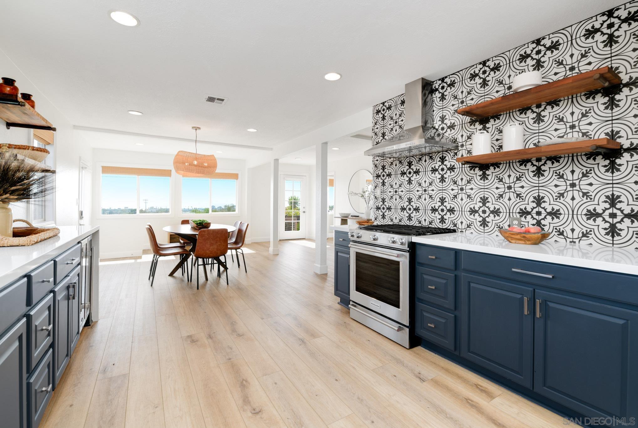 Front Image Thumbnail for SD250045814