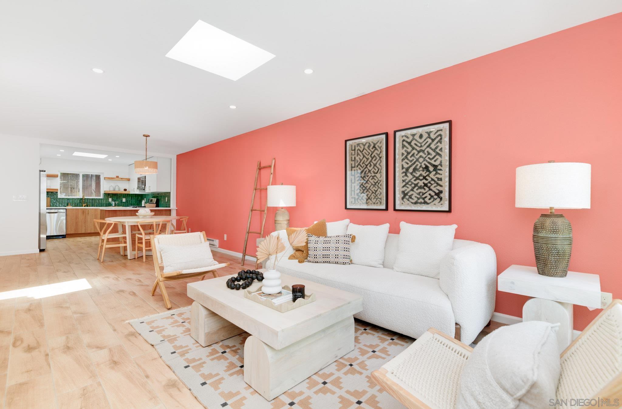 Detail Gallery Image 17 of 30 For 1129  Bonita Dr, Encinitas,  CA 92024 - – Beds | – Baths