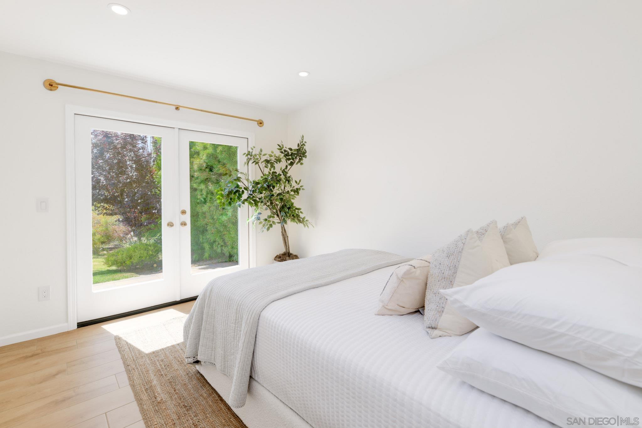 Detail Gallery Image 21 of 30 For 1129  Bonita Dr, Encinitas,  CA 92024 - – Beds | – Baths