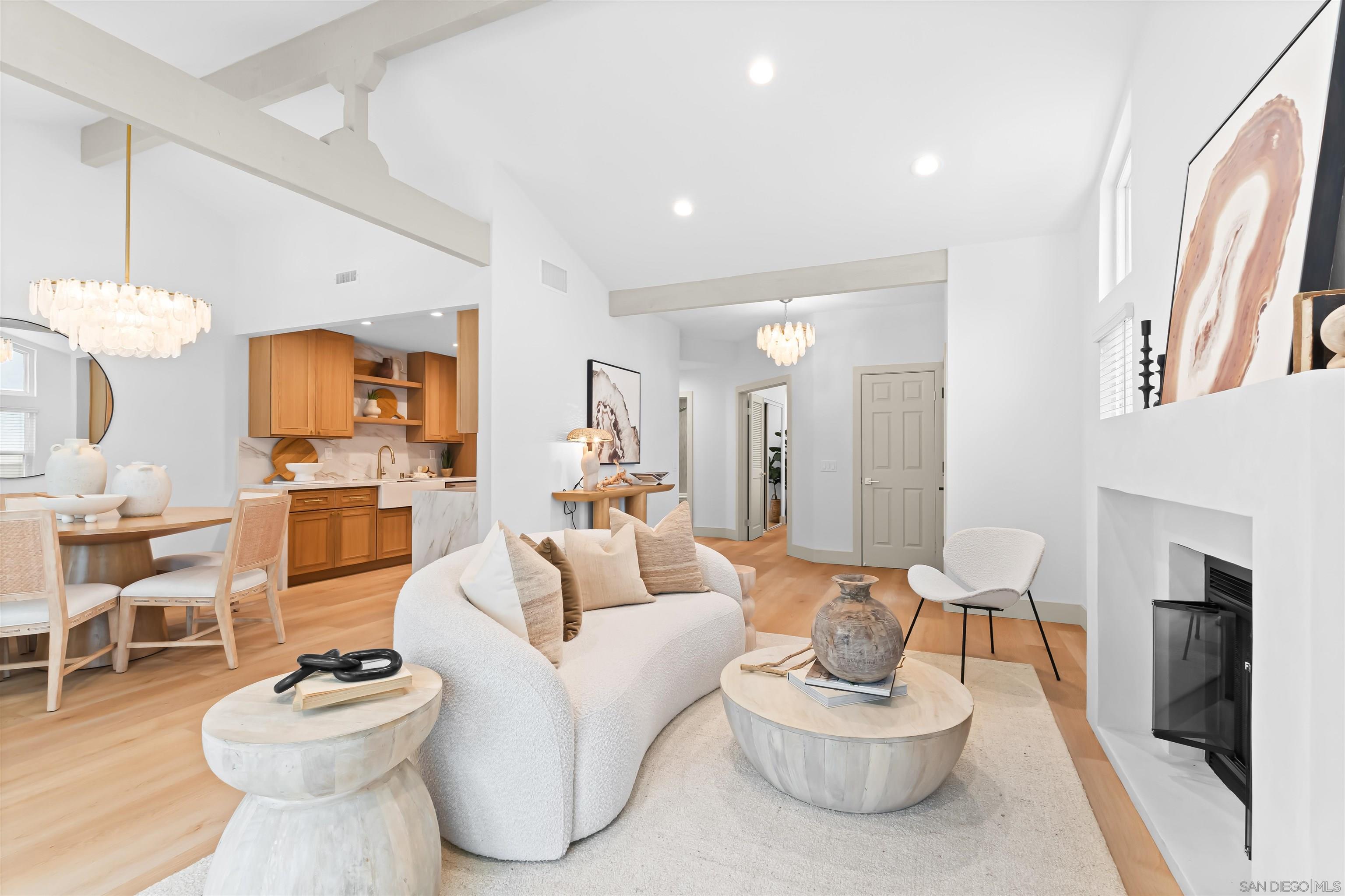 Front Image Thumbnail for SD250045815