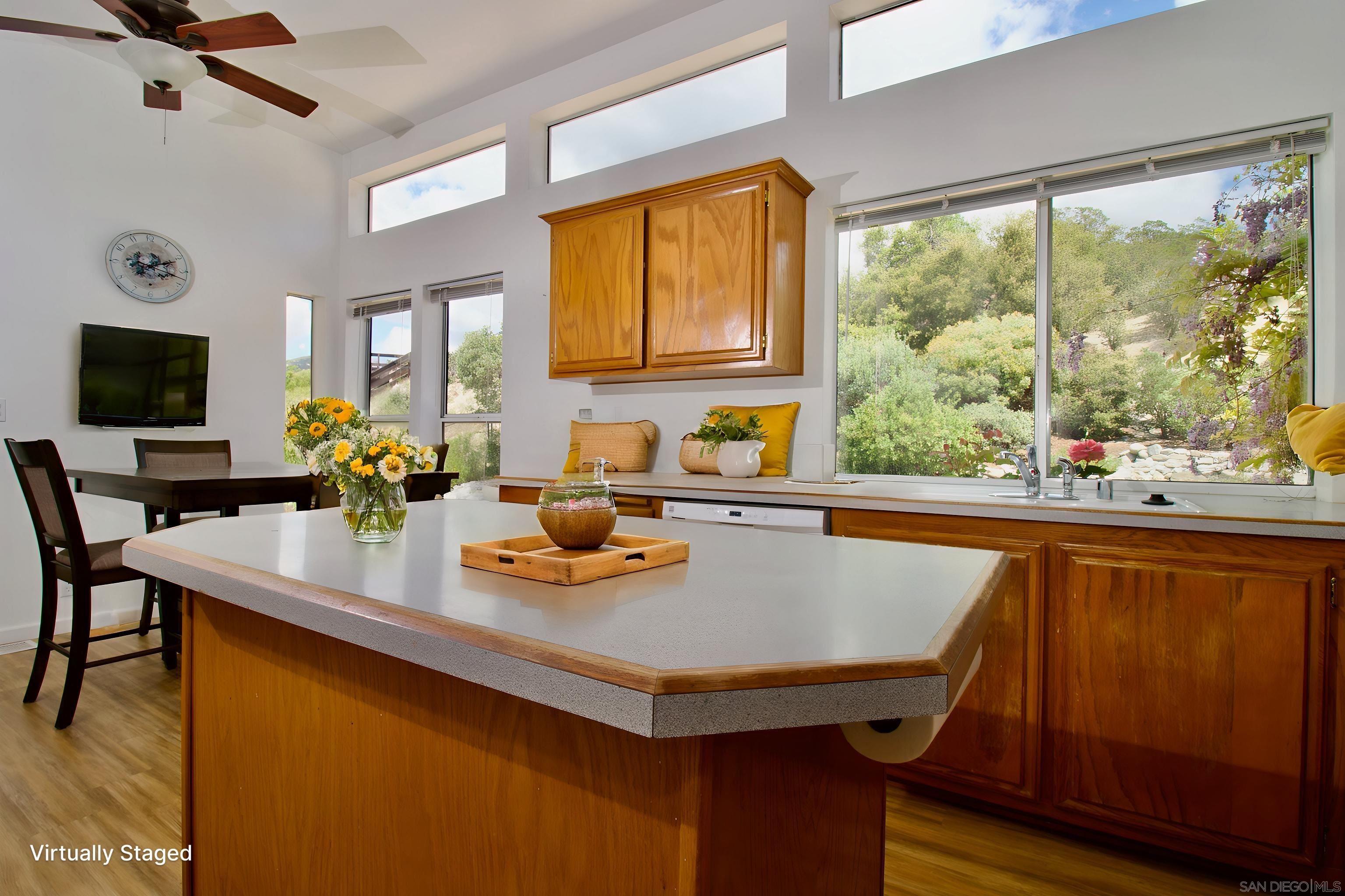 Detail Gallery Image 5 of 38 For 32137  Cerrada Del Coyote, Warner Springs,  CA 92086 - 3 Beds | 3 Baths