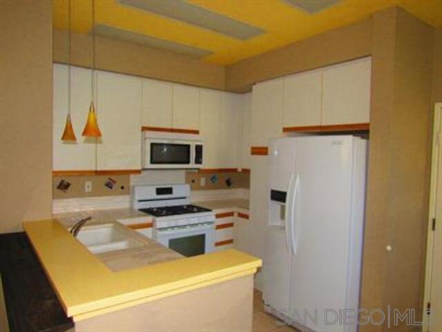 Detail Gallery Image 5 of 9 For 2191  Cabo Bahia, Chula Vista,  CA 91914 - 2 Beds | 2 Baths