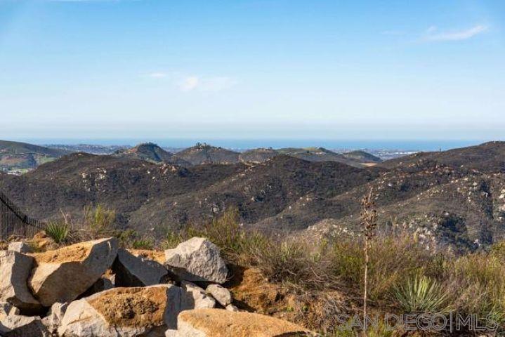 Detail Gallery Image 4 of 8 For , Escondido,  CA 92026 - – Beds | – Baths