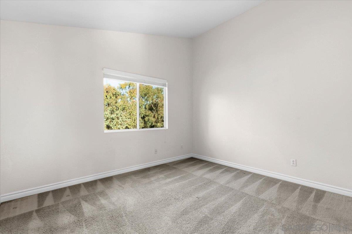 Detail Gallery Image 22 of 37 For 16156  Avenida Venusto  #2,  San Diego,  CA 92128 - 3 Beds | 2/1 Baths