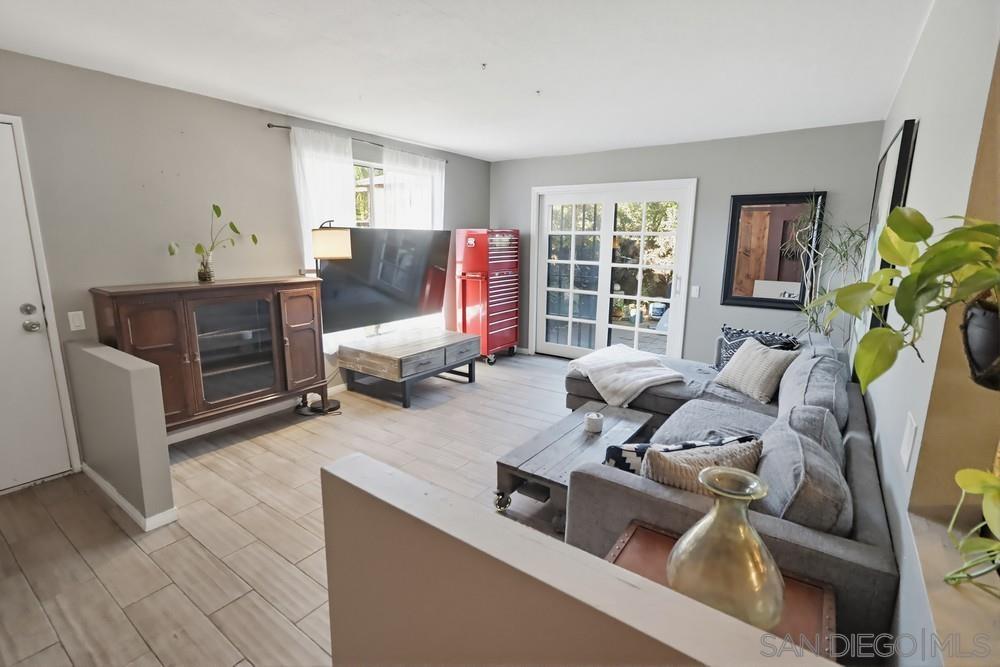 Detail Gallery Image 11 of 41 For 10781  Caminito Bravura, San Diego,  CA 92108 - 4 Beds | 2 Baths