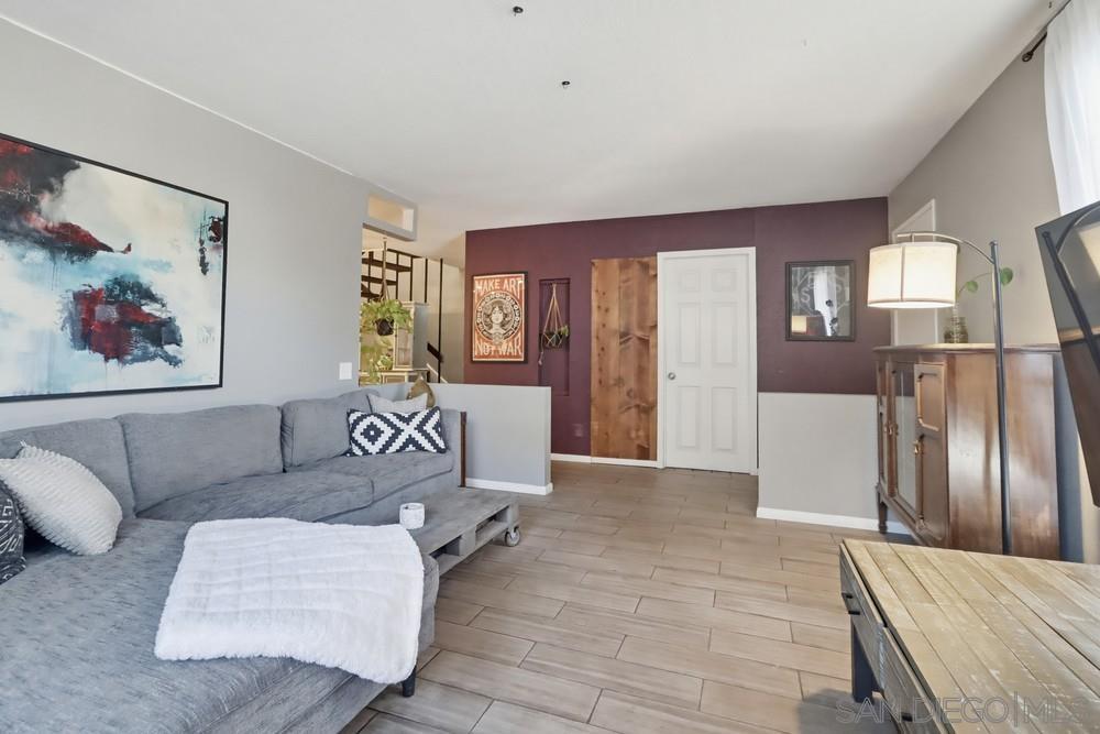 Detail Gallery Image 12 of 41 For 10781  Caminito Bravura, San Diego,  CA 92108 - 4 Beds | 2 Baths