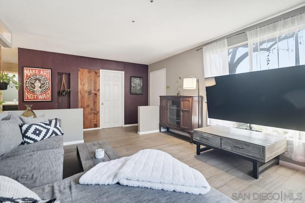 Detail Gallery Image 14 of 41 For 10781  Caminito Bravura, San Diego,  CA 92108 - 4 Beds | 2 Baths