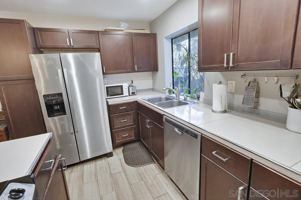 Detail Gallery Image 22 of 41 For 10781  Caminito Bravura, San Diego,  CA 92108 - 4 Beds | 2 Baths