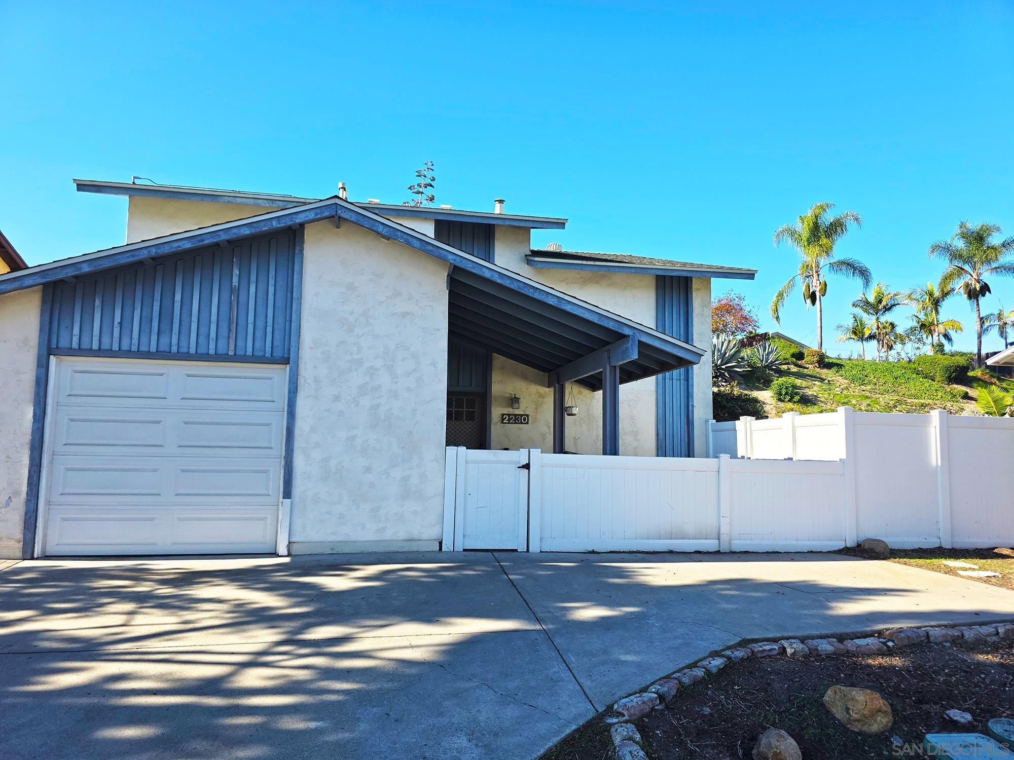 Front Image Thumbnail for SD250045831