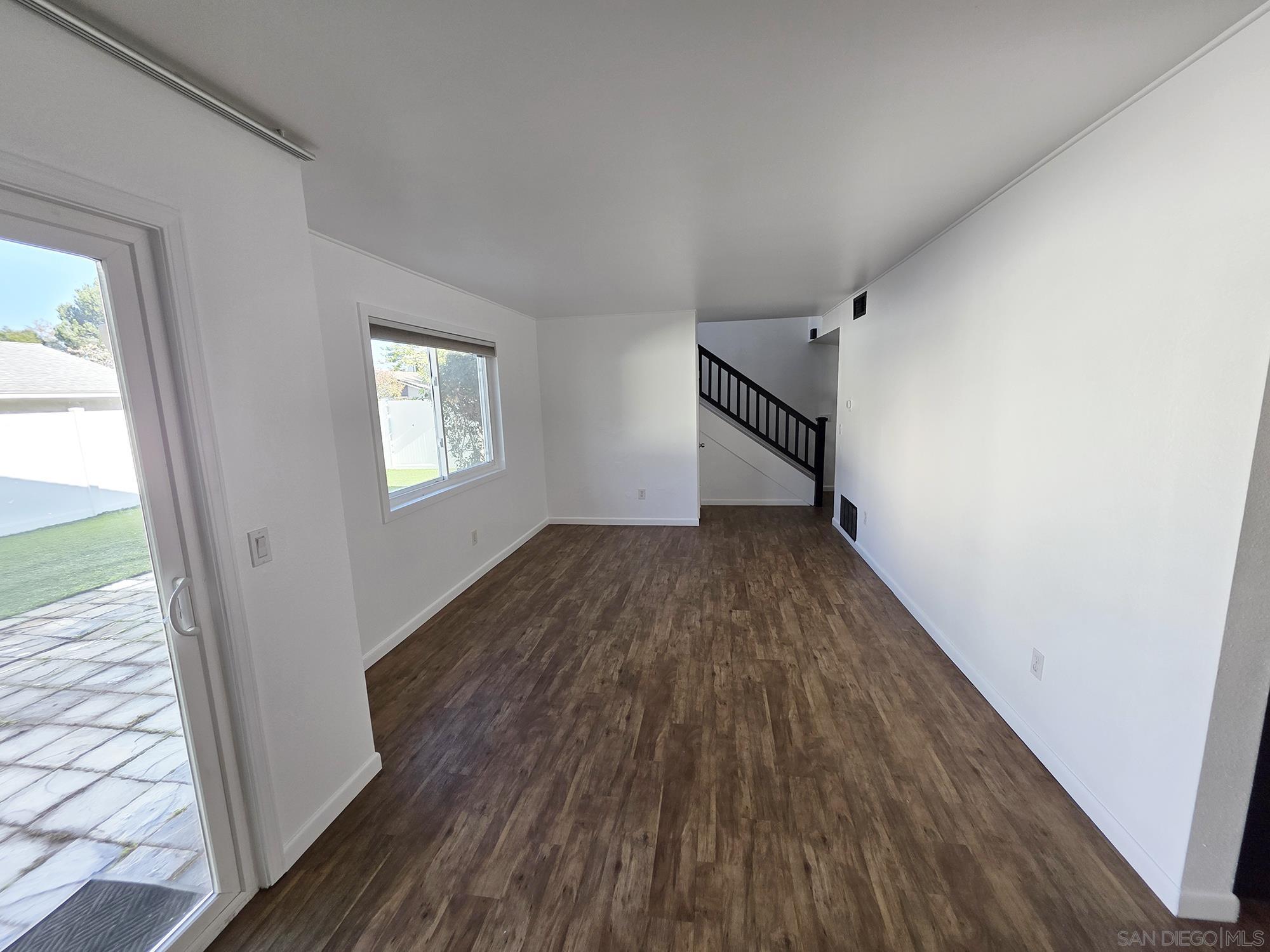 Detail Gallery Image 15 of 29 For 2230  Ledgeview Ln, Spring Valley,  CA 91977 - 4 Beds | 2 Baths