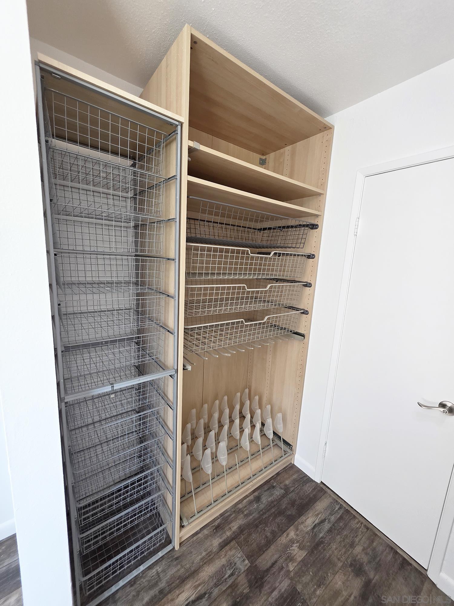 Detail Gallery Image 24 of 29 For 2230  Ledgeview Ln, Spring Valley,  CA 91977 - 4 Beds | 2 Baths