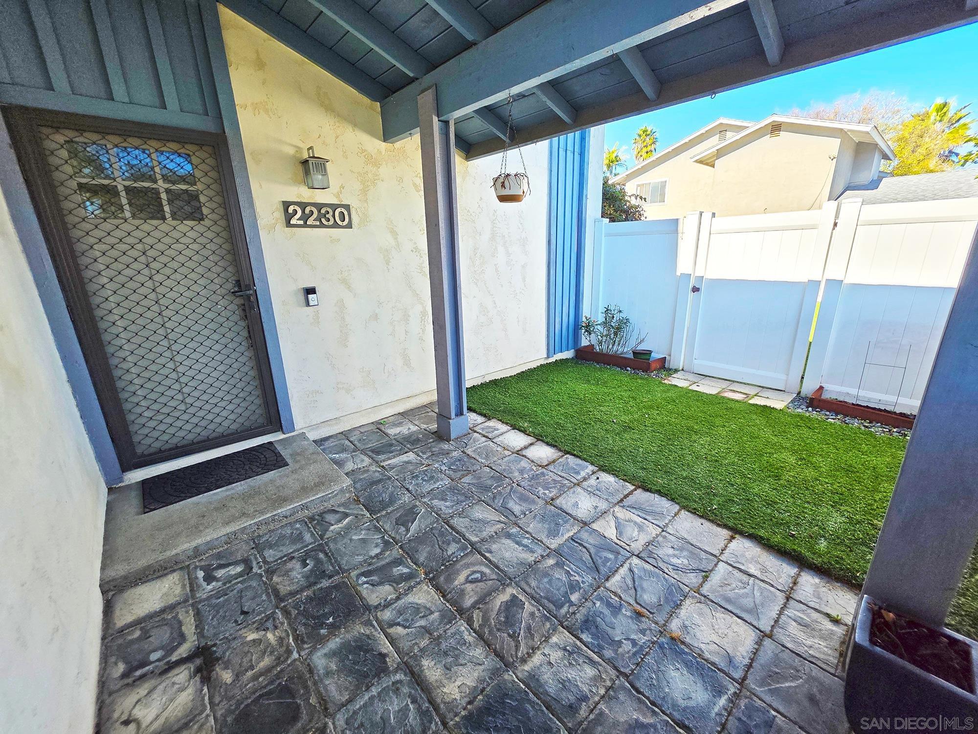 Detail Gallery Image 6 of 29 For 2230  Ledgeview Ln, Spring Valley,  CA 91977 - 4 Beds | 2 Baths