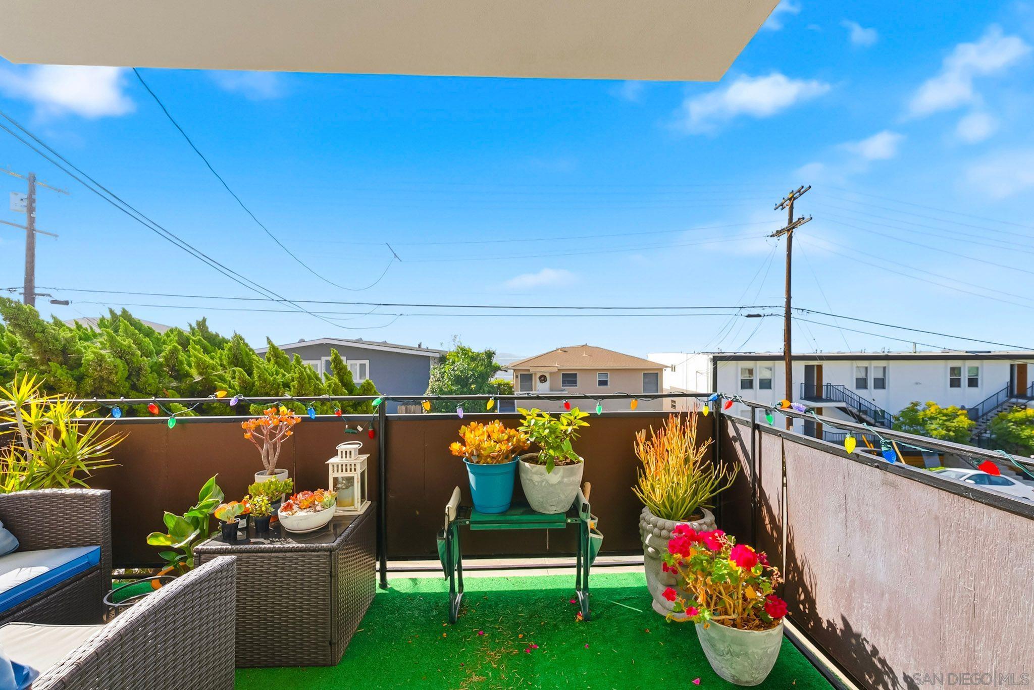 Detail Gallery Image 22 of 26 For 1828  Linwood St  #1,  San Diego,  CA 92110 - 2 Beds | 2 Baths