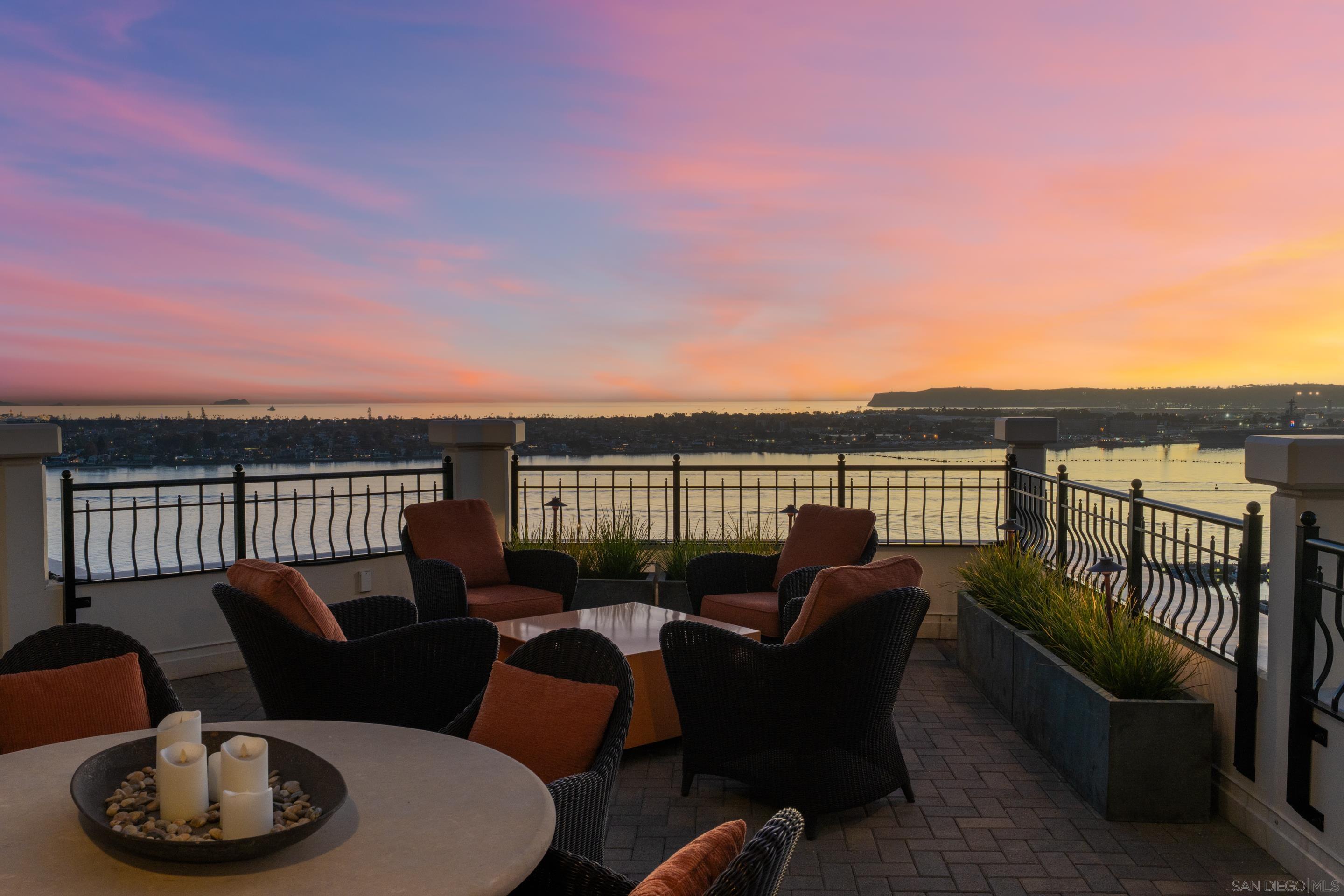 Detail Gallery Image 30 of 73 For 700 W Harbor Dr  #2202,  San Diego,  CA 92101 - 4 Beds | 3/1 Baths