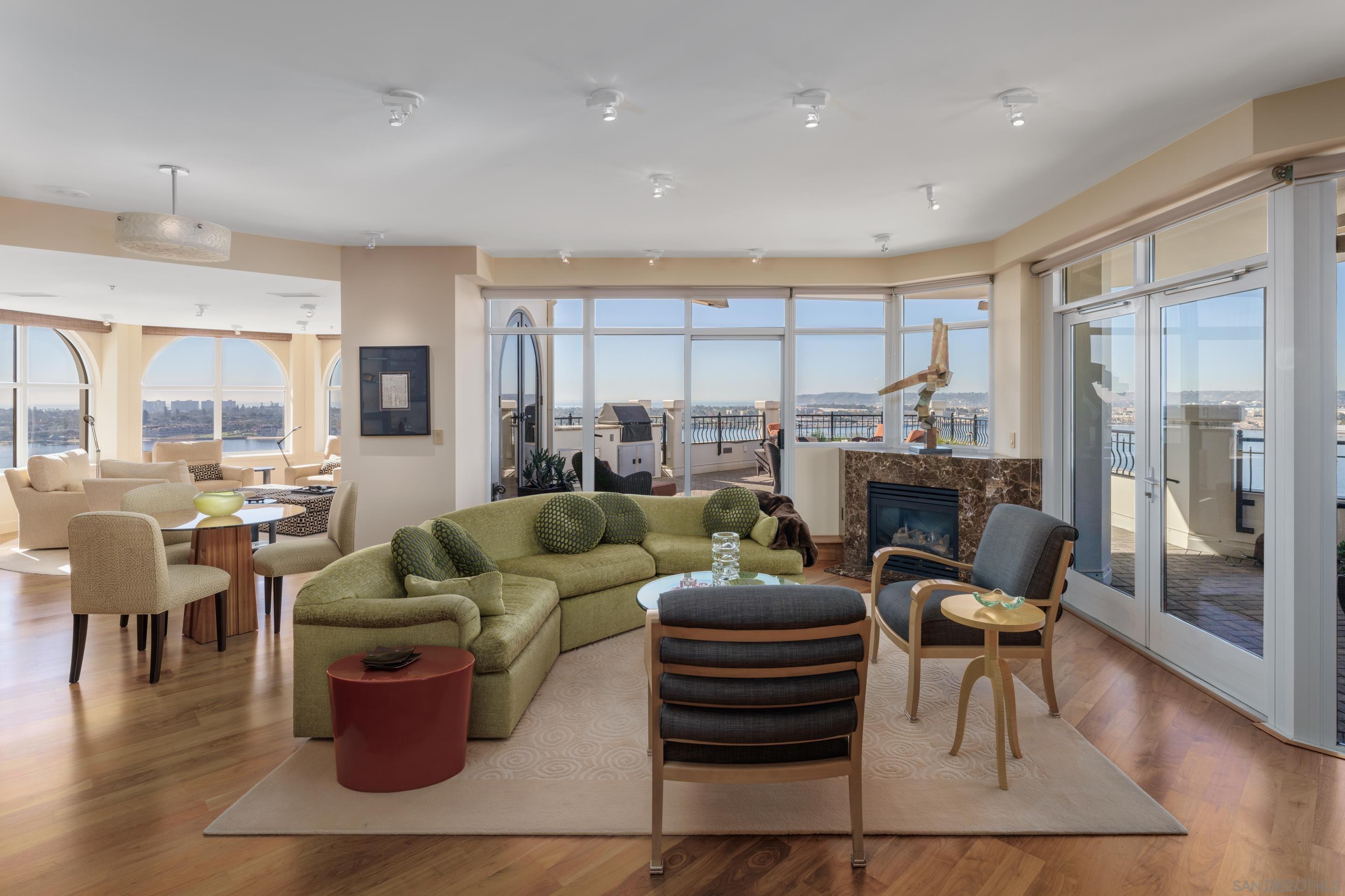 Detail Gallery Image 4 of 73 For 700 W Harbor Dr  #2202,  San Diego,  CA 92101 - 4 Beds | 3/1 Baths