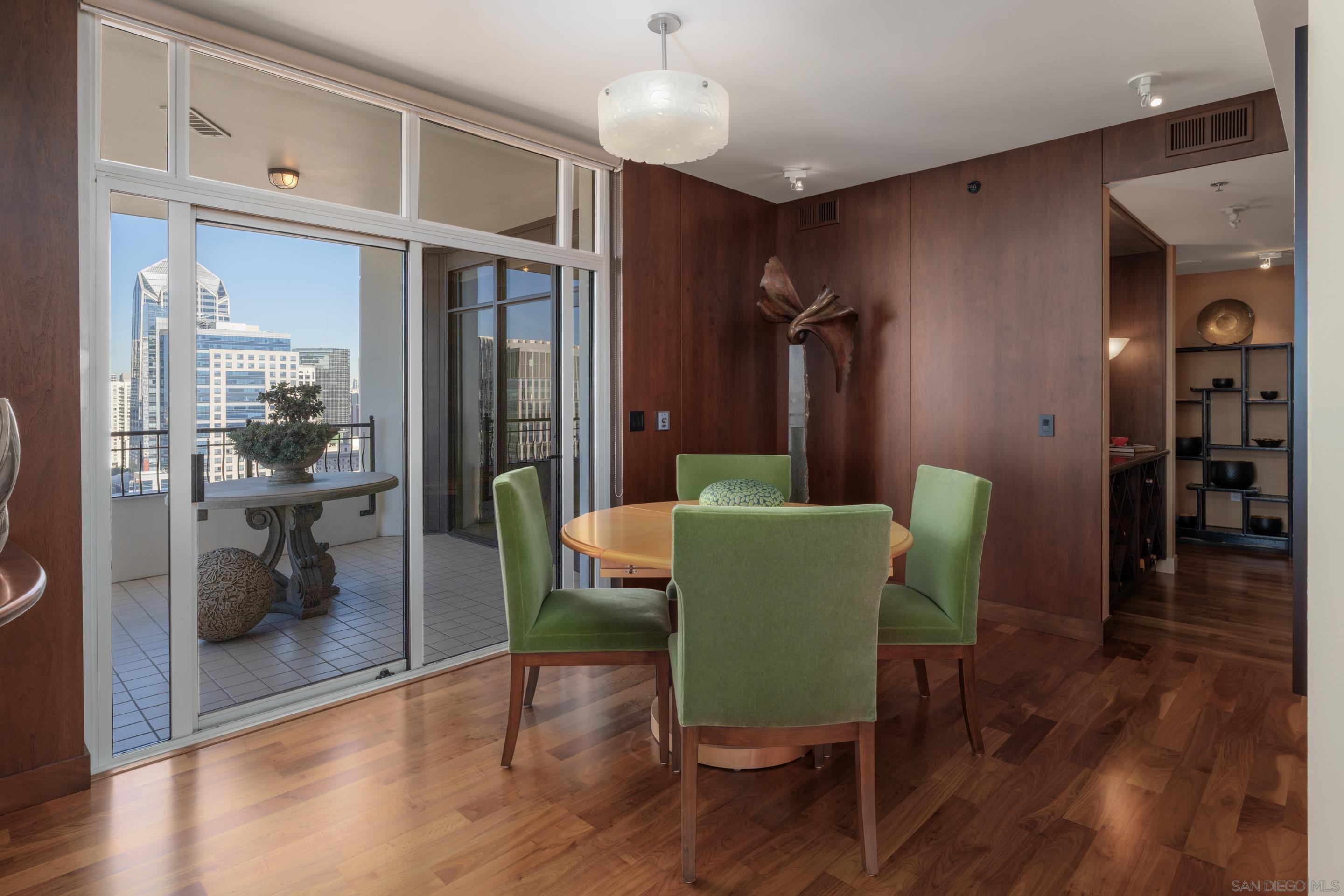 Detail Gallery Image 44 of 73 For 700 W Harbor Dr  #2202,  San Diego,  CA 92101 - 4 Beds | 3/1 Baths