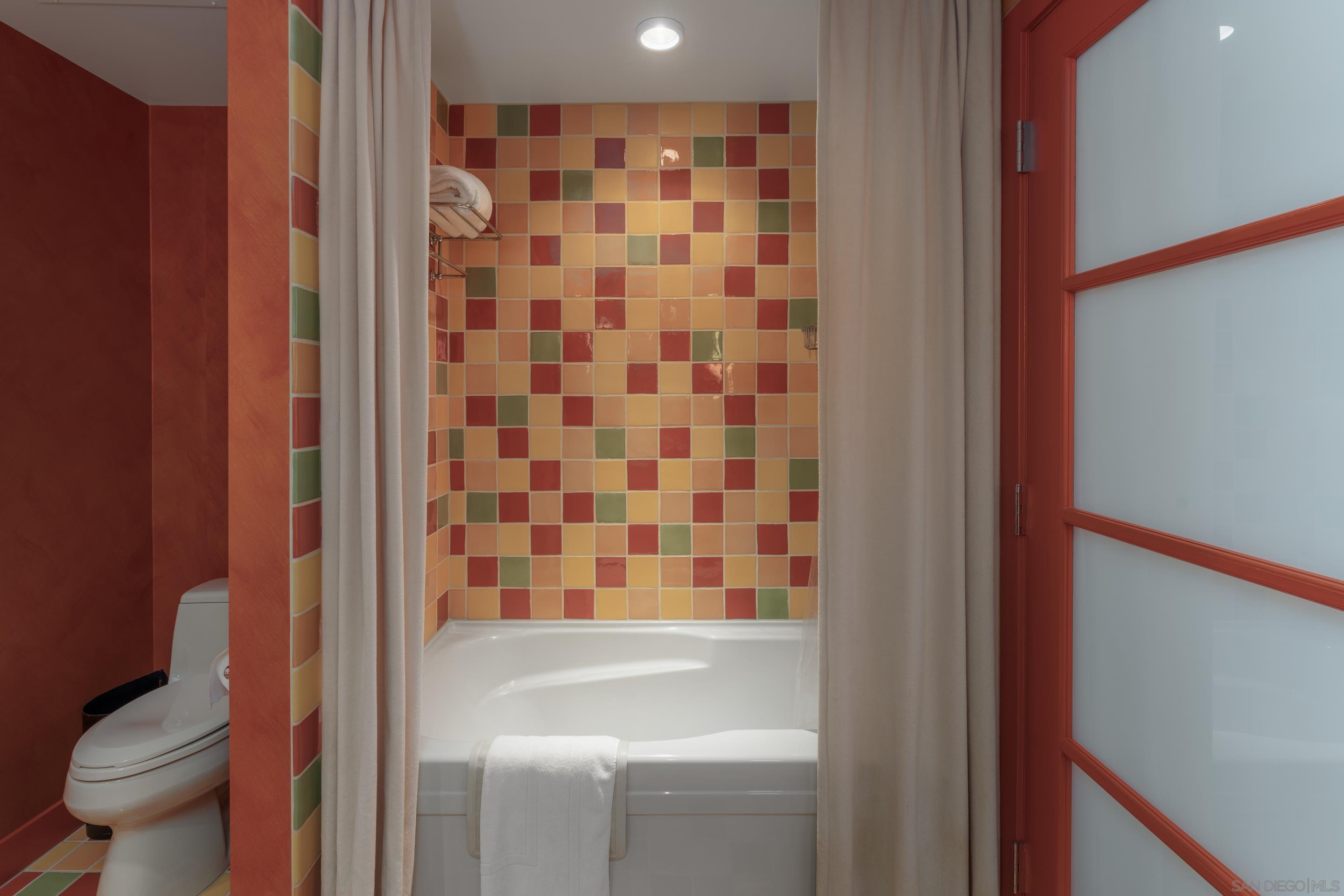 Detail Gallery Image 53 of 73 For 700 W Harbor Dr  #2202,  San Diego,  CA 92101 - 4 Beds | 3/1 Baths