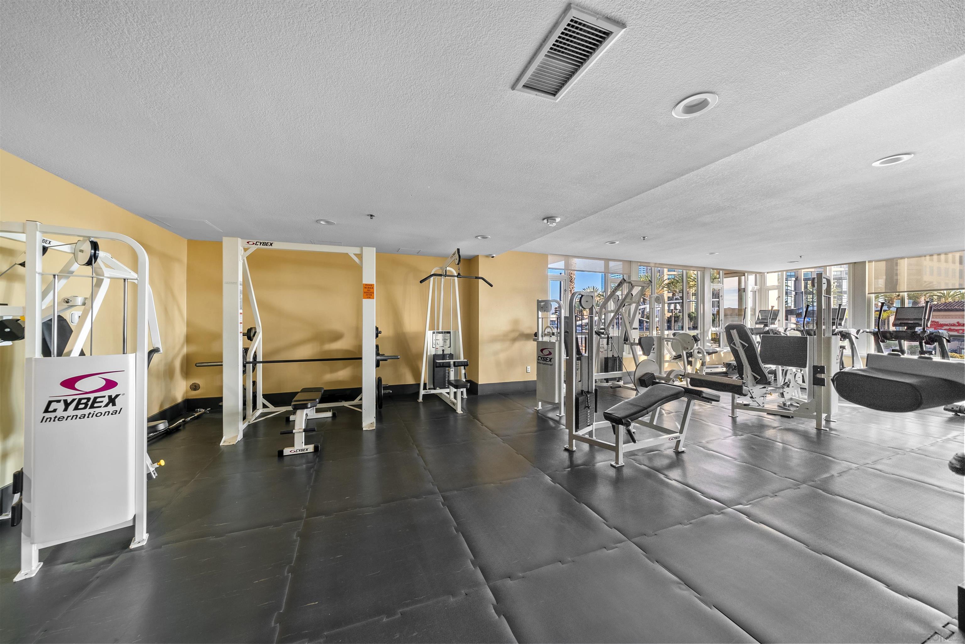 Detail Gallery Image 73 of 73 For 700 W Harbor Dr  #2202,  San Diego,  CA 92101 - 4 Beds | 3/1 Baths